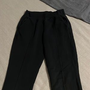 Ultra soft Alo yoga joggers with zipper bottom